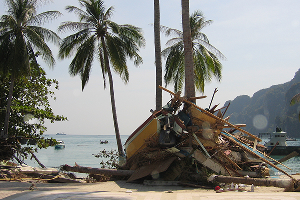 Tsunami Thailand Phi Phi Island 2004